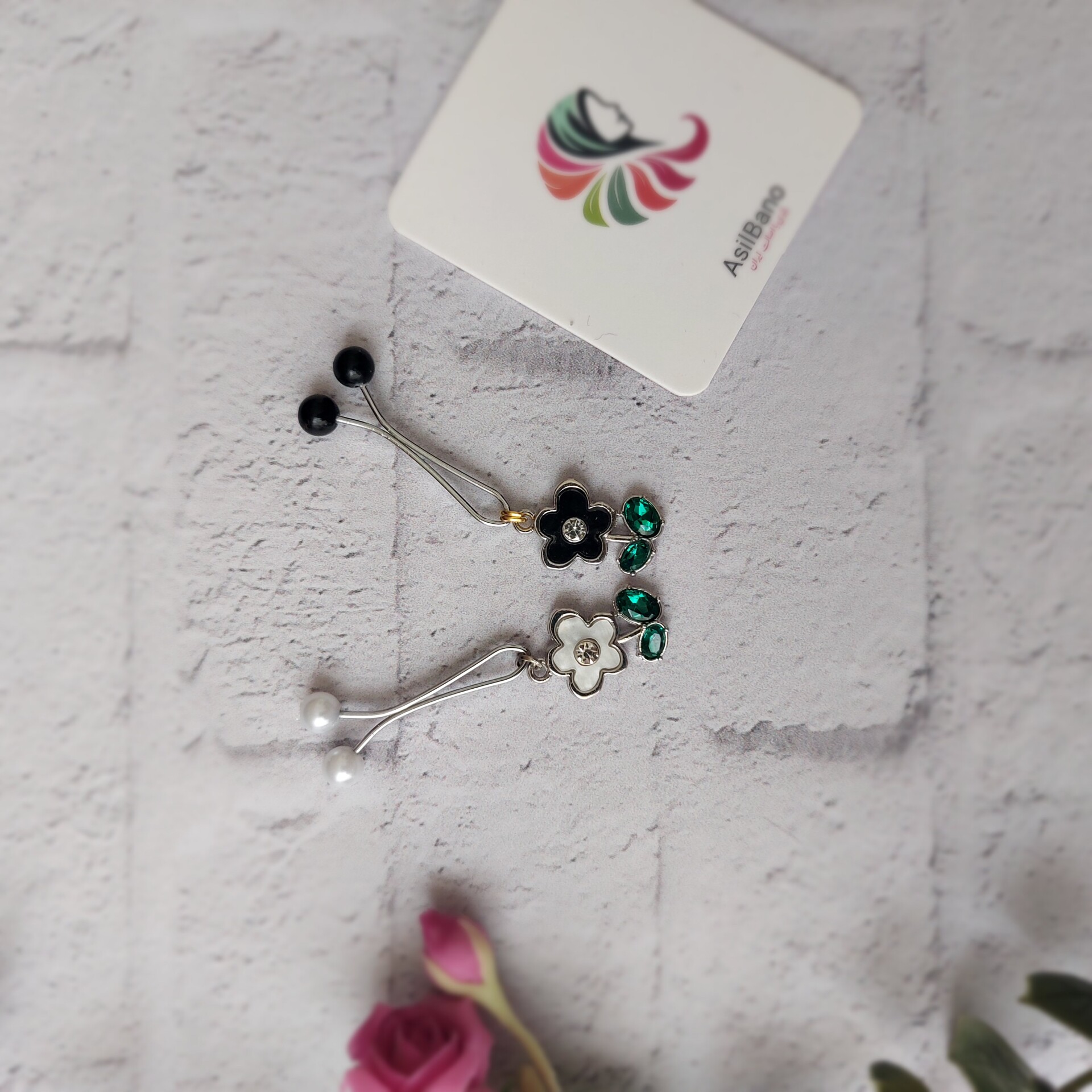  گیره روسری اصیل بانو با آویز گل کد 21 