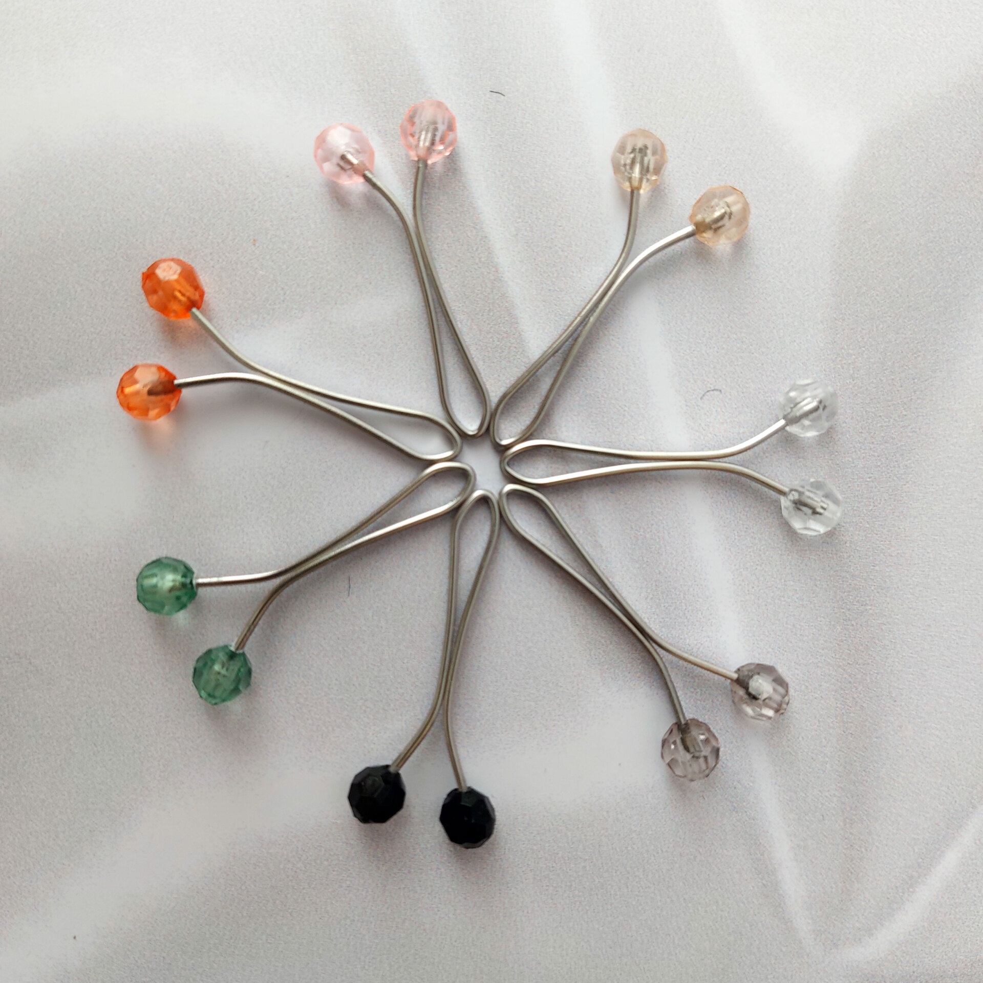  گیره روسری اصیل بانو با سر مهره کریستالی بلوری 