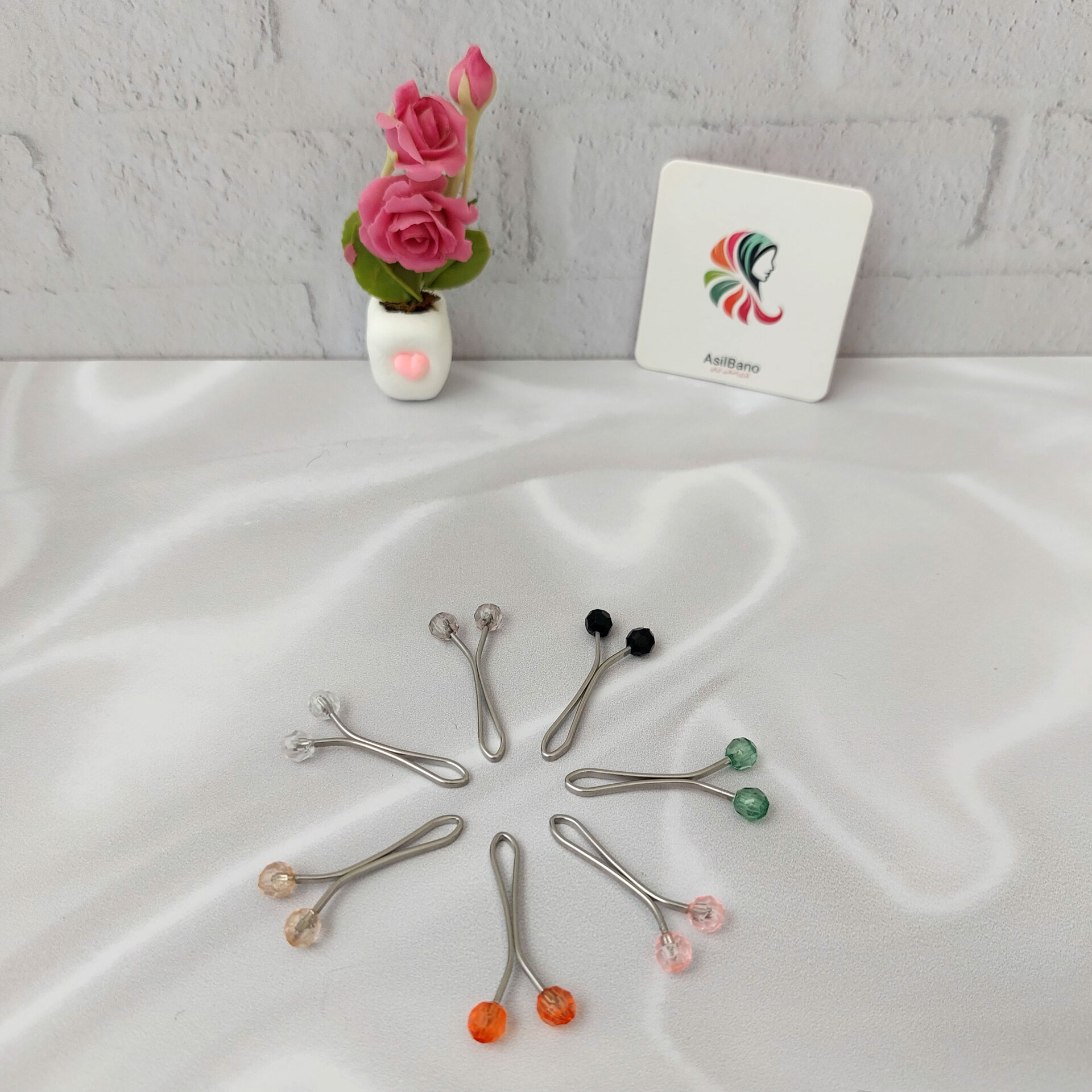  گیره روسری اصیل بانو با سر مهره کریستالی بلوری 