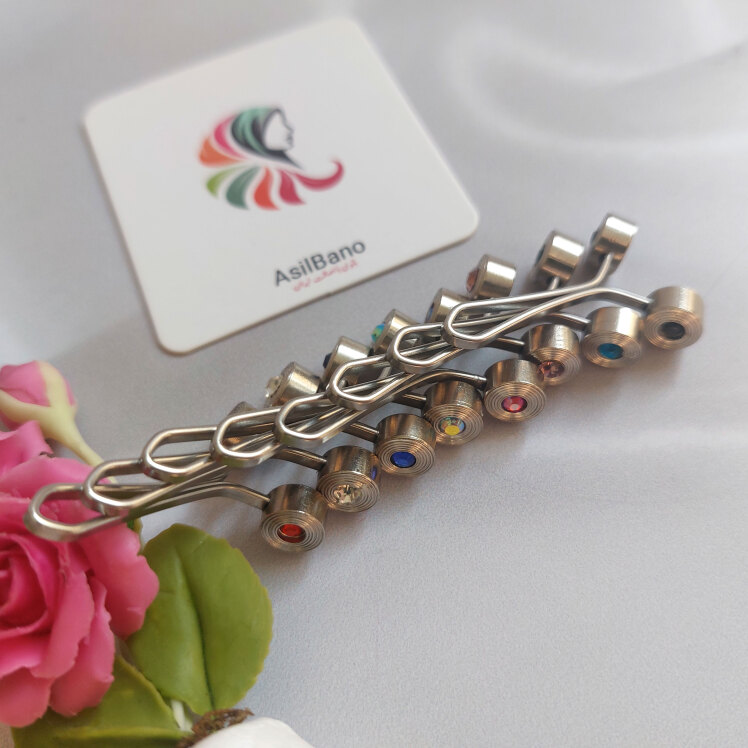 گیره روسری اصیل بانو با سر مهره برنزی با نگین های متنوع