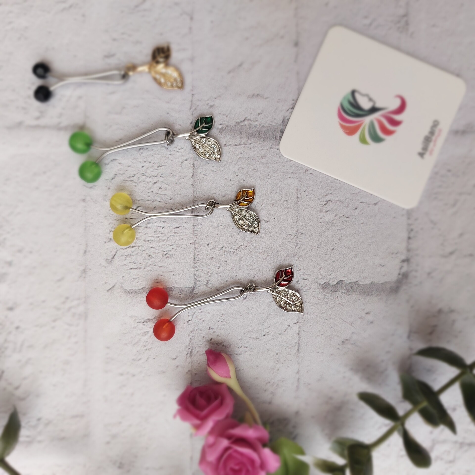  گیره روسری اصیل بانو با آویز برگ کد 510 