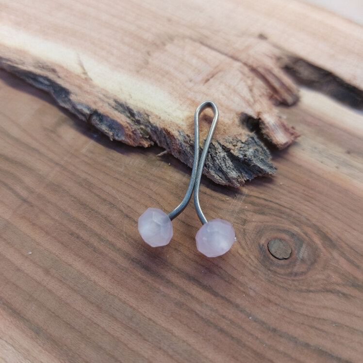 گیره روسری استیل اصیل بانو با سر کریستالی صورتی