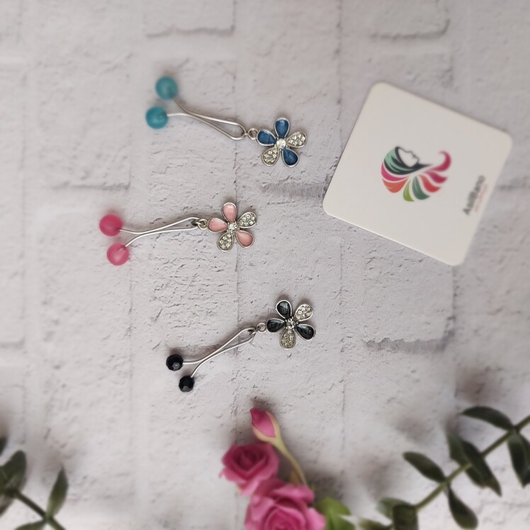 گیره روسری اصیل بانو با آویز گل نگین دار کد 509