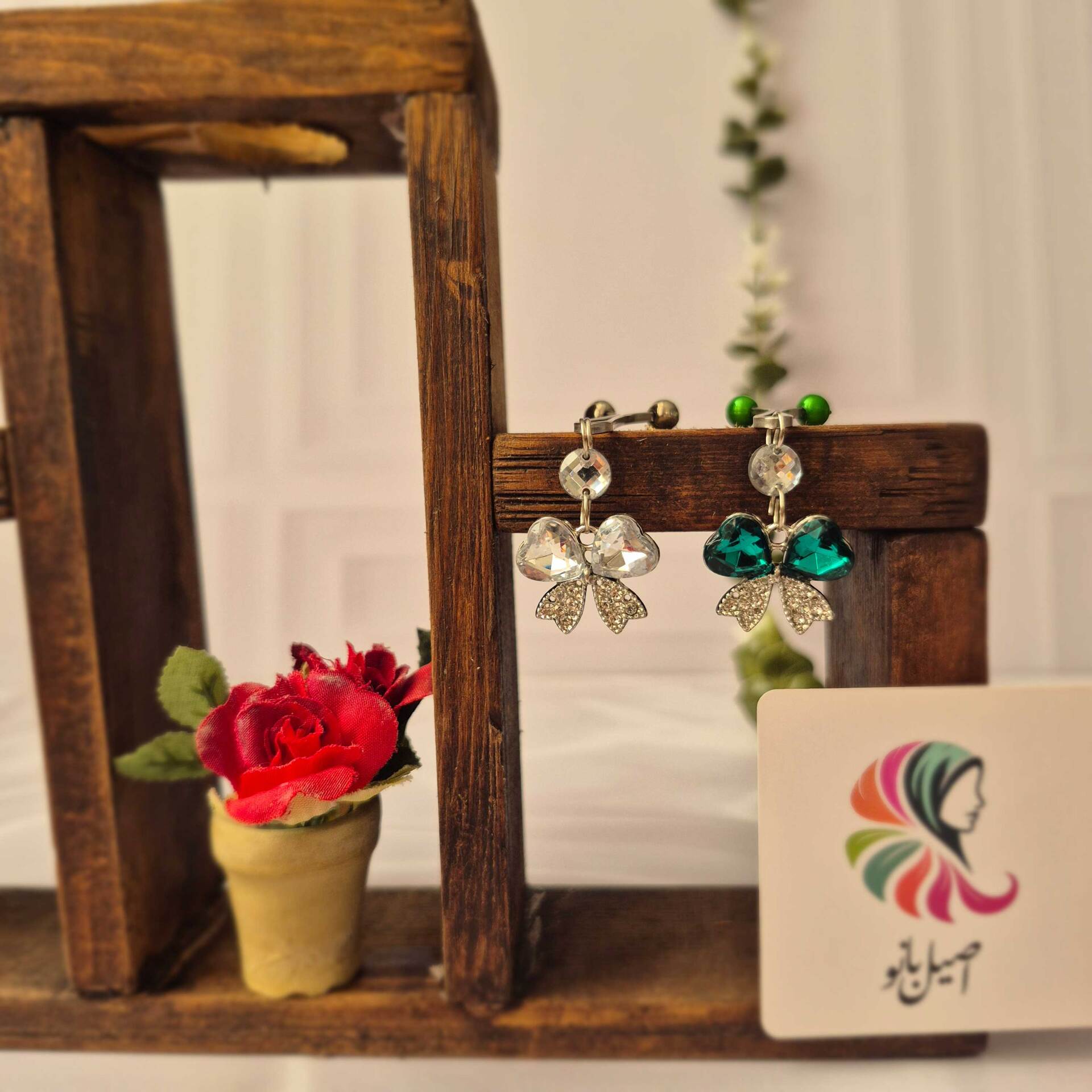  گیره روسری اصیل بانو با آویز جواهر پایپیونی 